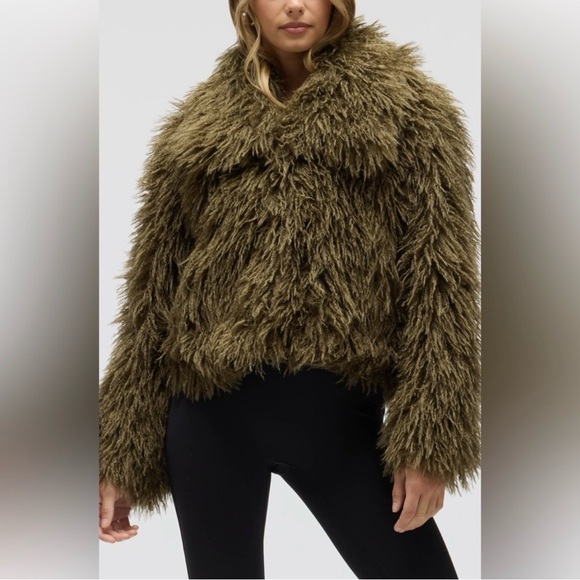 ❗️BUY NOW-ITEM WILL BE REMOVED SOON❗️ NVLT Olive Faux Fur Jacket - Picture 2 of 5